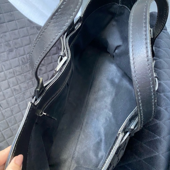 Gucci Black Monogram GG Belt Motif Tote Bag - Picture 3 of 9